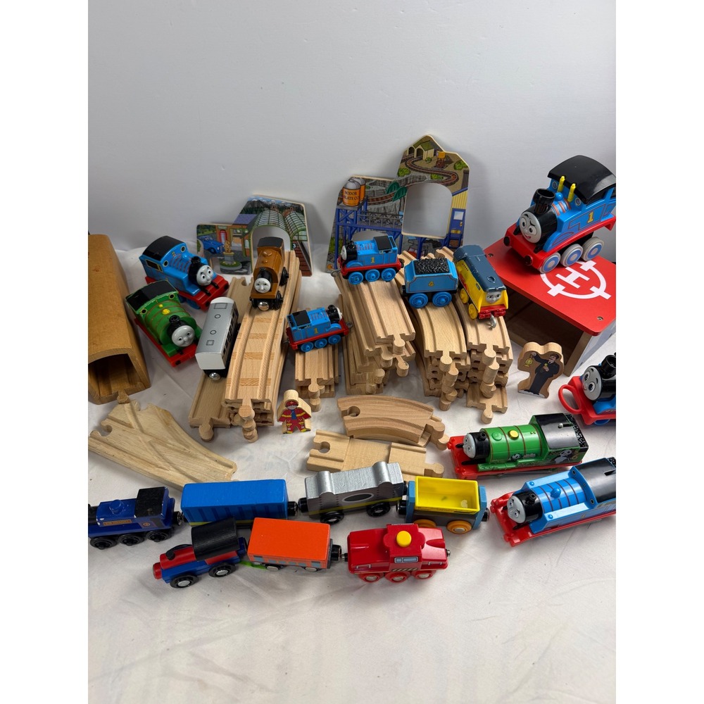 Thomas & Friends Wooden Railway Train Lot #1 Engines Tracks Tunnel Helipad Set
